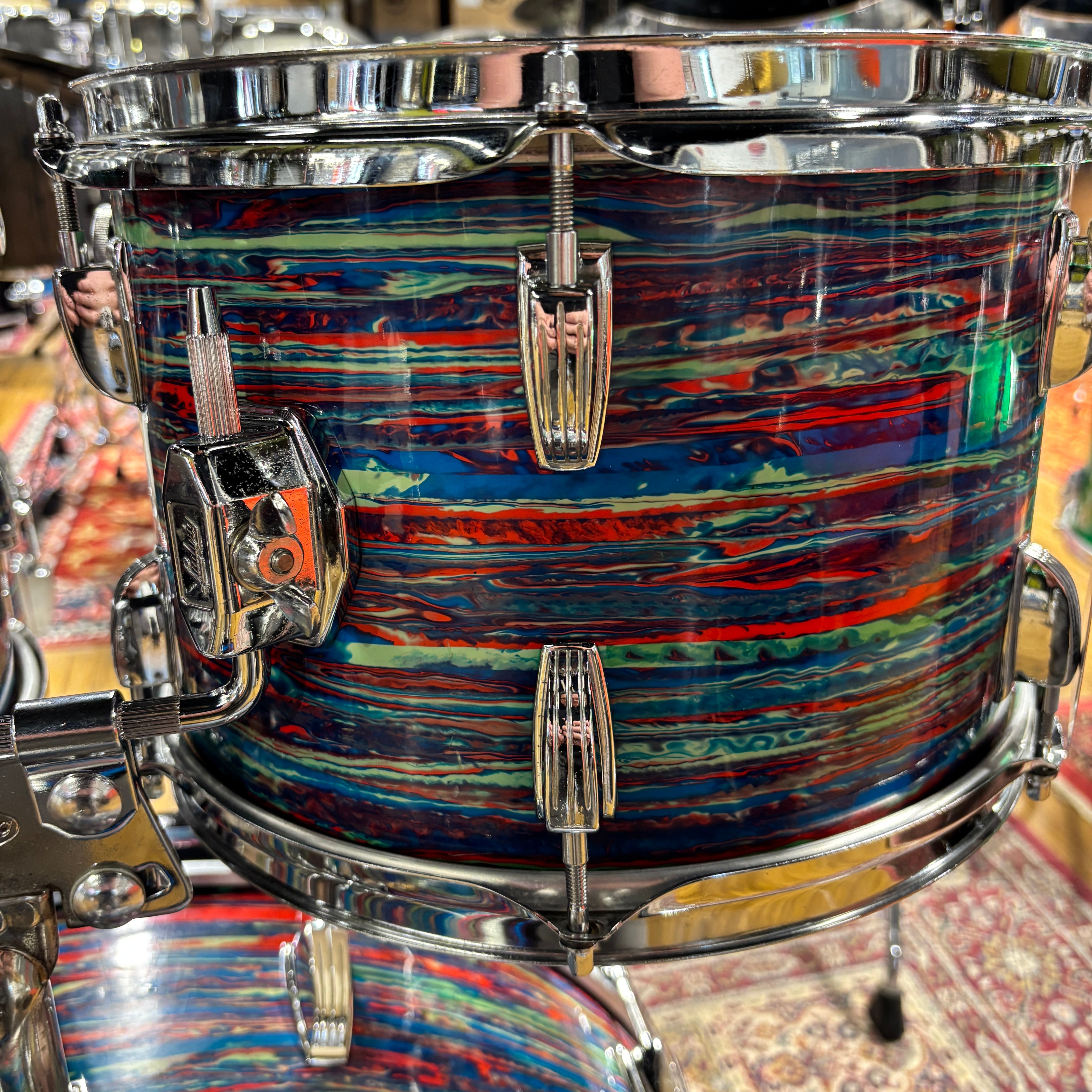 Ludwig Hollywood outfit in Psychedelic Red Pearl