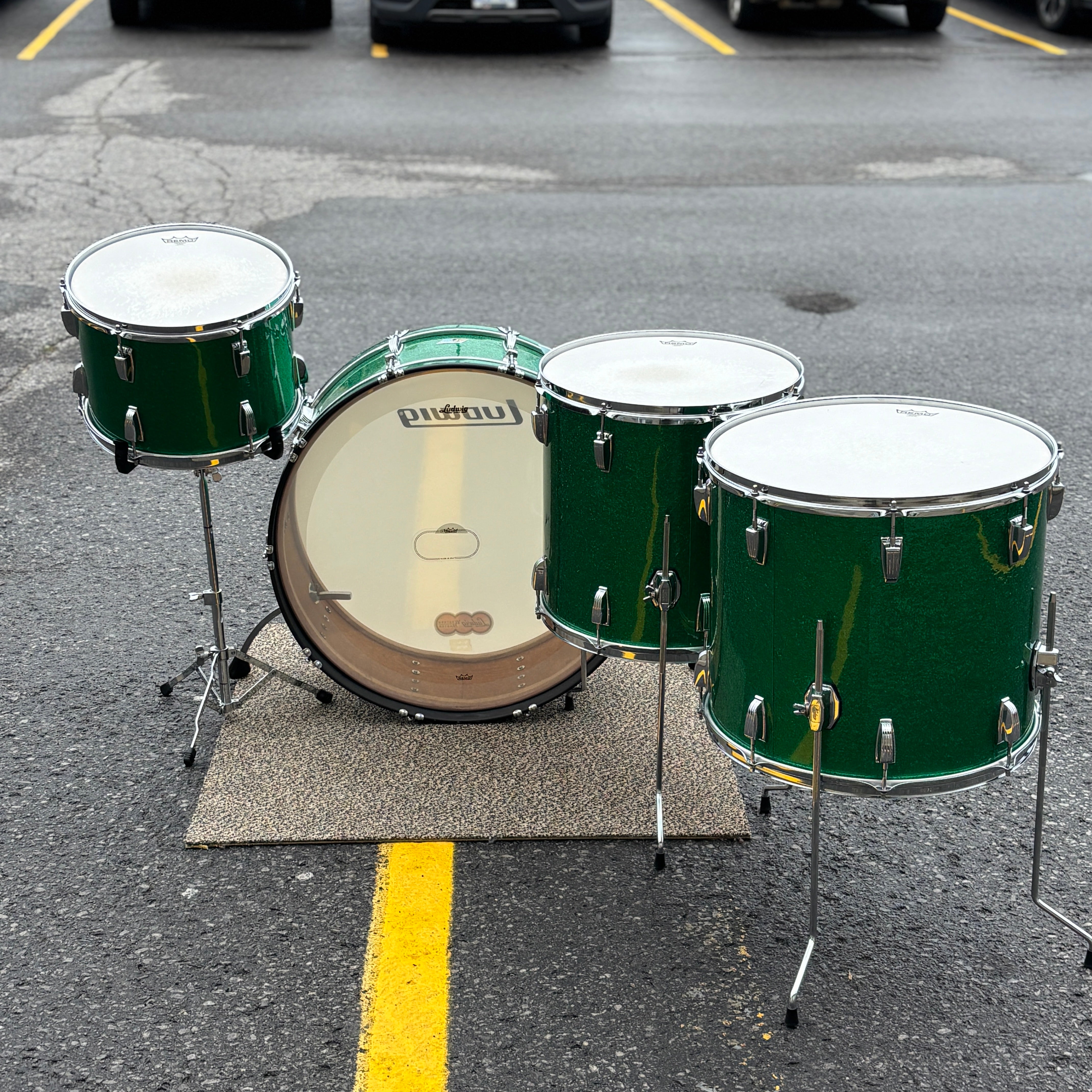 Ludwig 3-ply Green Sparkle Player’s Kit