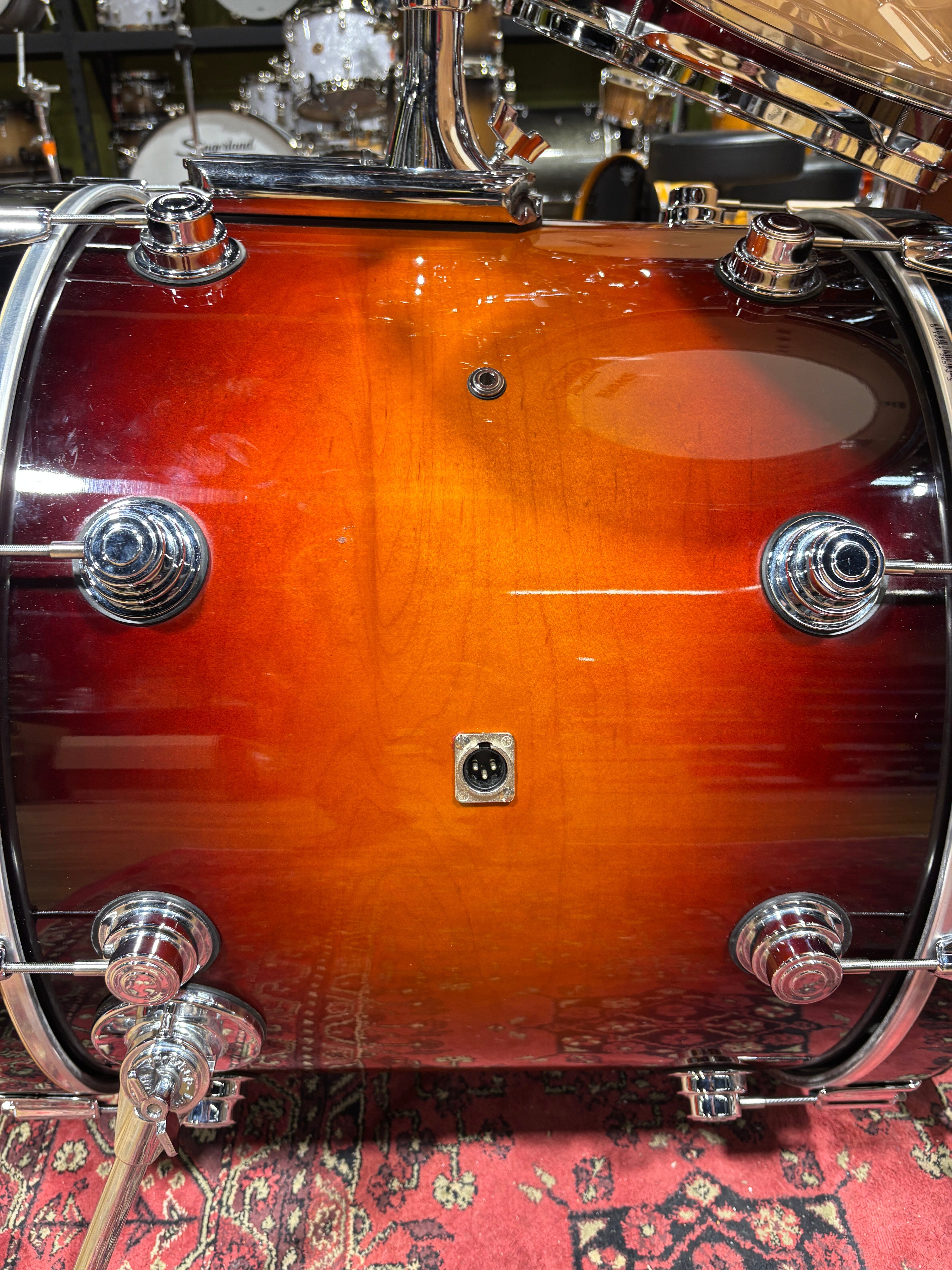 DW Collectors Maple Amber Tobacco Burst 2001 CONSIGNMENT DRUM KIT DRUM WORKSHOP INC