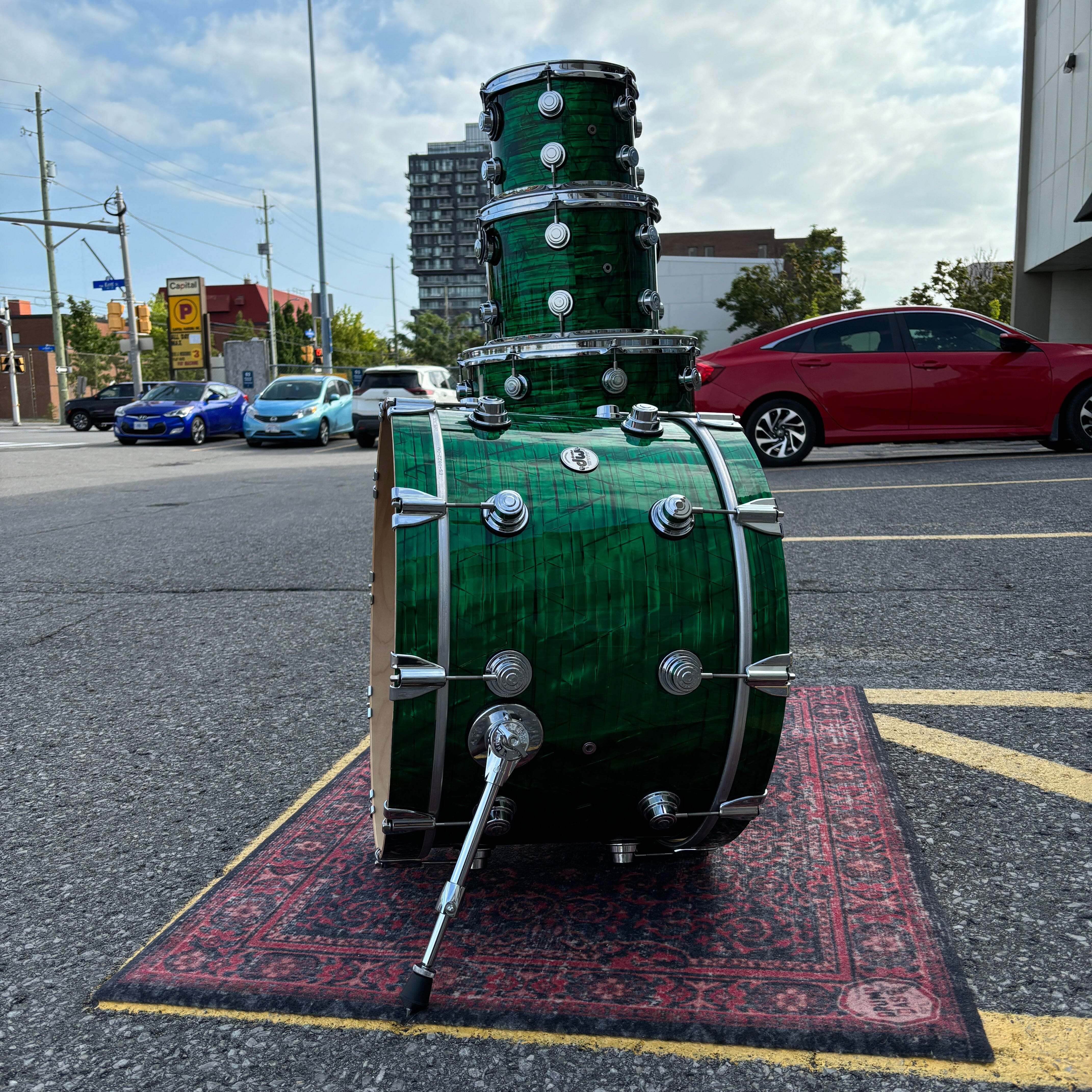 DW Collectors Maple Green Onyx Pearl 10/12/16/22 CONSIGNMENT DRUM KIT DW