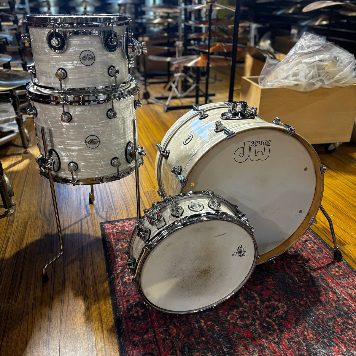 DW Design Frequent Flyer White Pearl USED CONSIGNMENT DRUM KIT DW