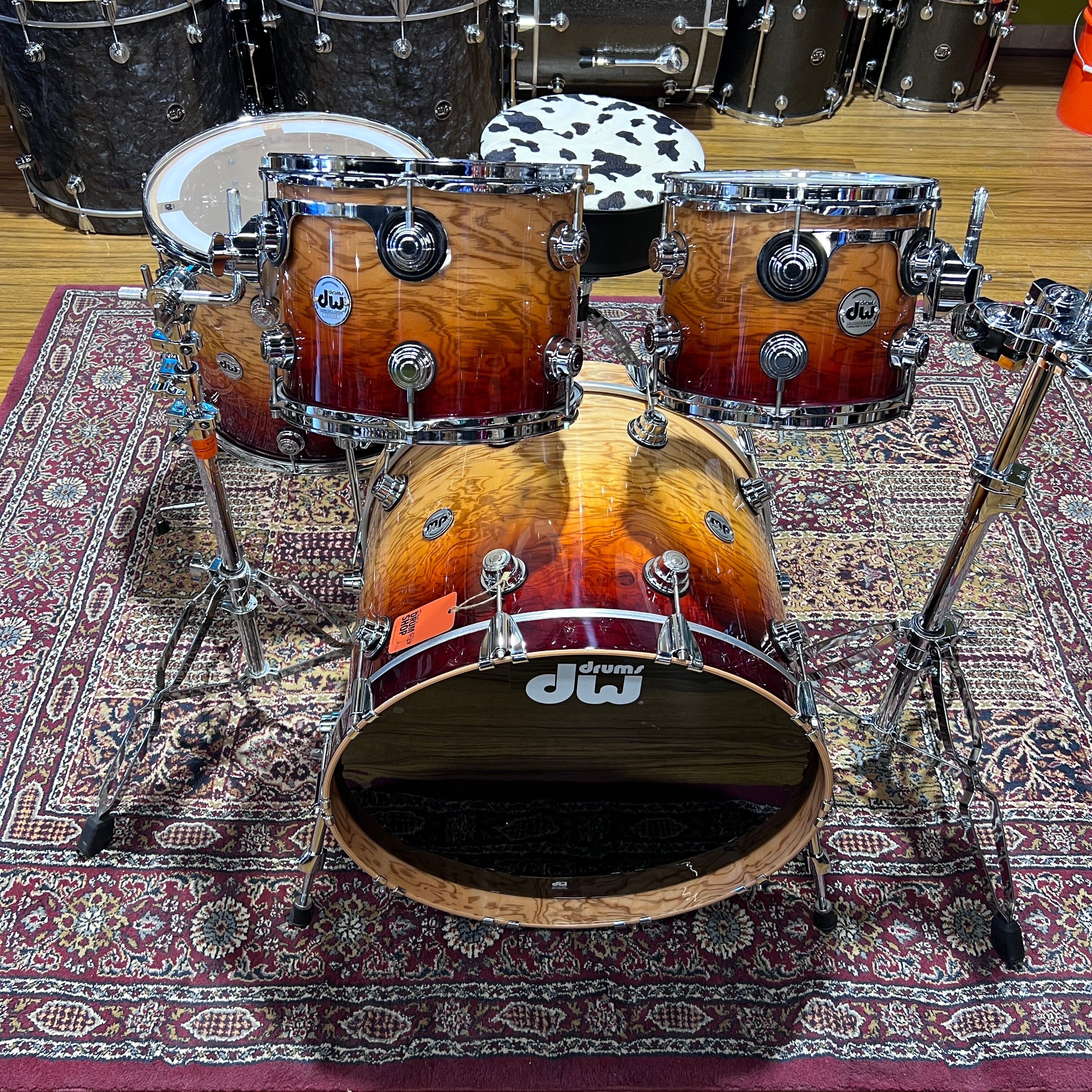 RED FADE OVER OLIVE ASH BURL EXOTIC firmalt DWRED FADE OVER OLIVE ASH BURL EXOTIC firmalt DW  