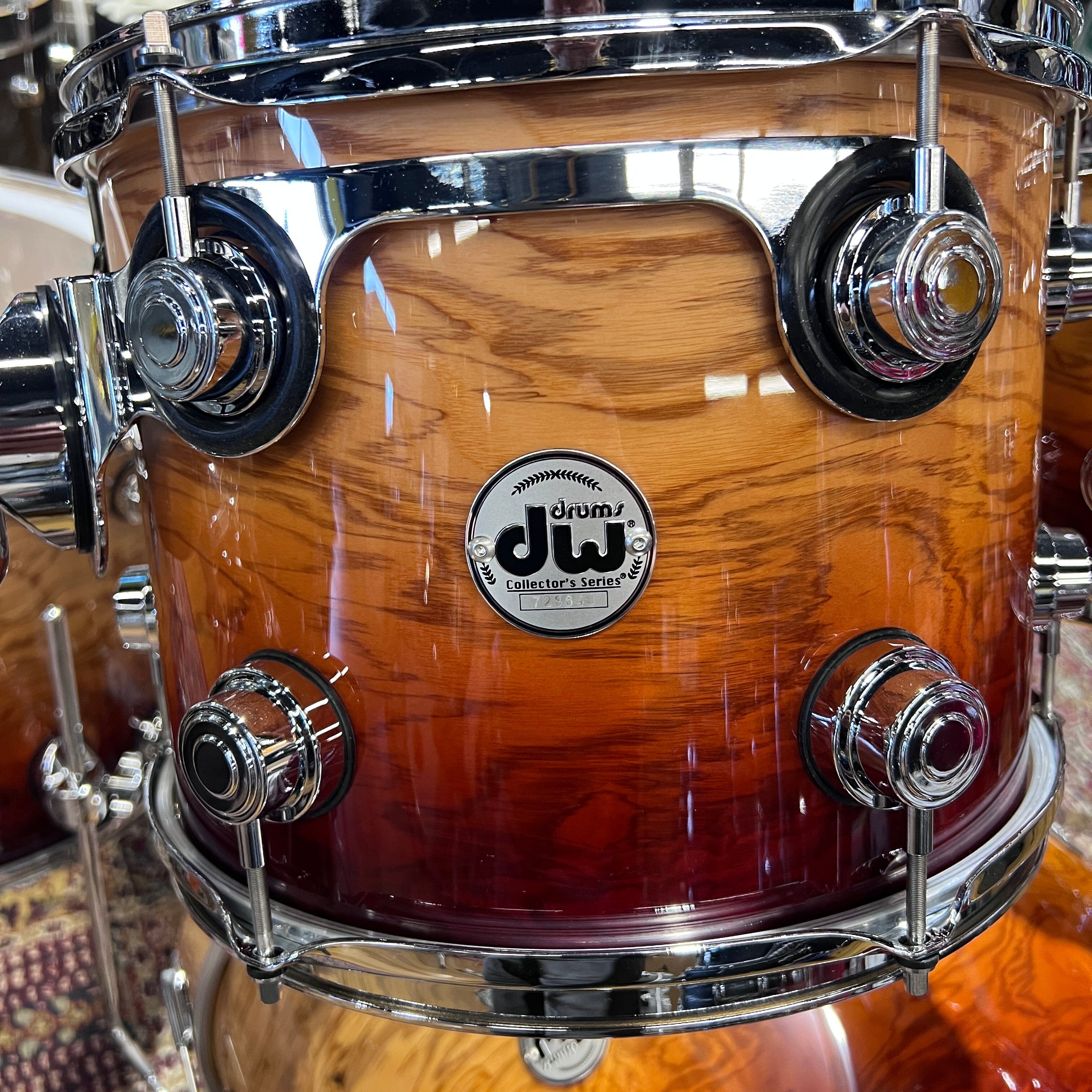 DW NATURAL TO RICH RED FADE OVER OLIVE ASH BURL EXOTIC NEW DRUM KIT DW 