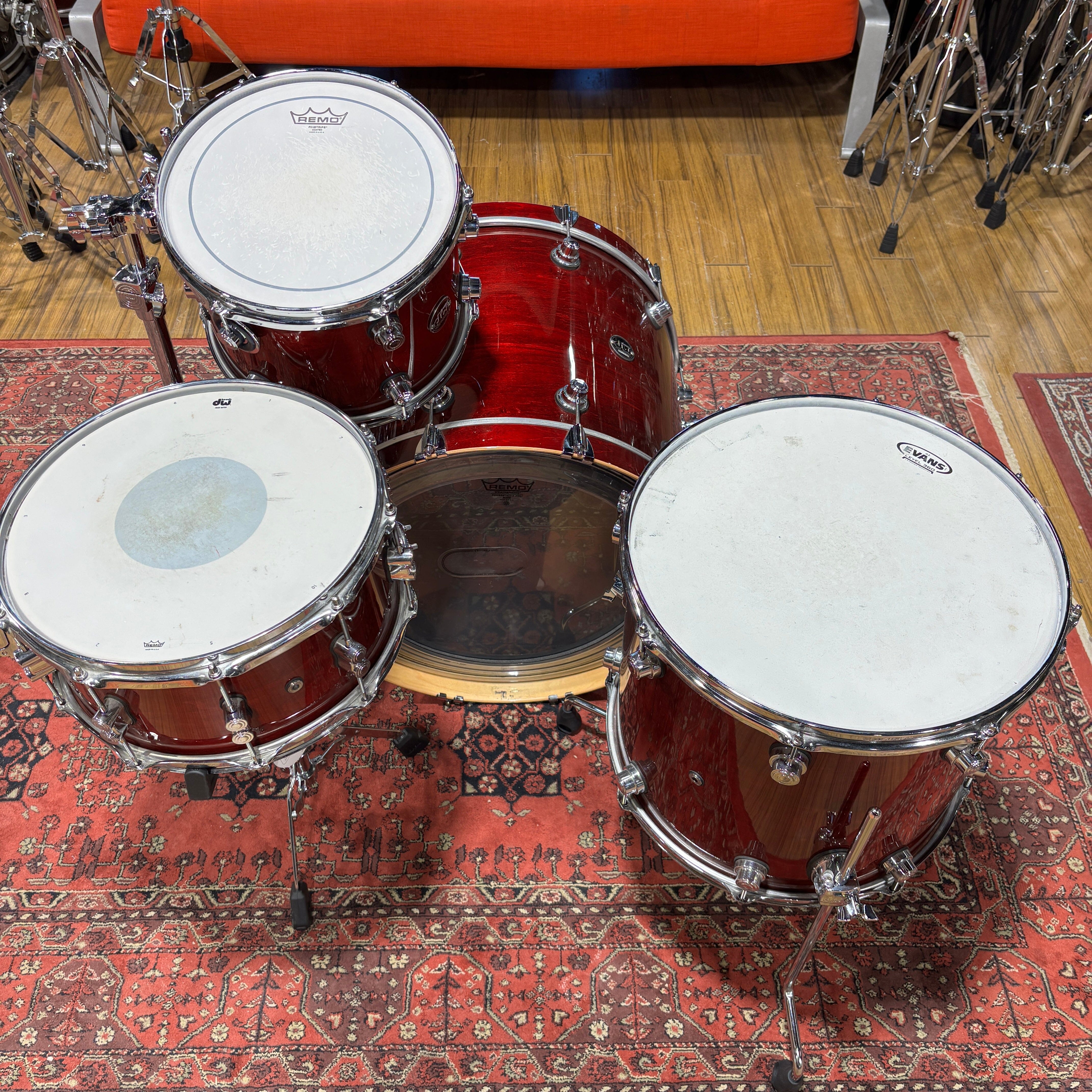 DW Performance Series Maple 4pc Cherry Stain USED DRUM KIT DW