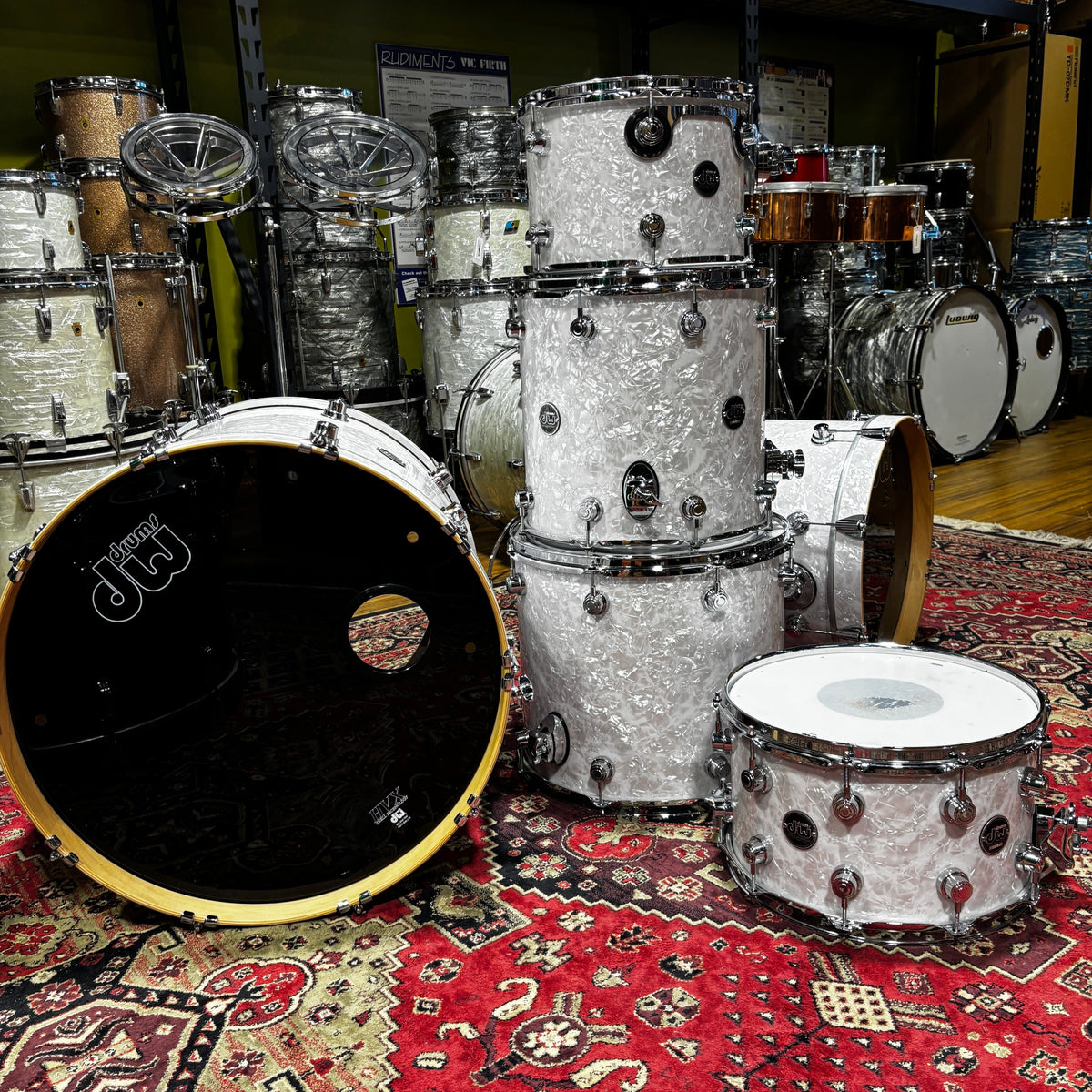 DW Performance Series White Marine Pearl Package CONSIGNMENT DRUM KIT DW