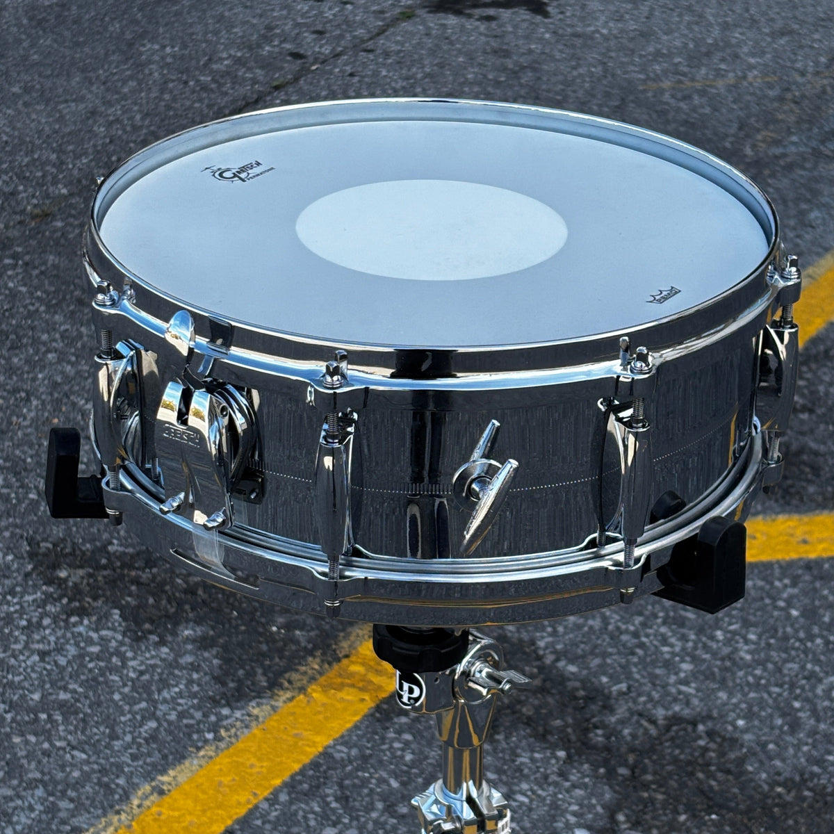 Gretsch USA Custom 4160 5 × 14" Chrome Over Brass Snare Drum – Used USED SNARE DRUMS GRETSCH