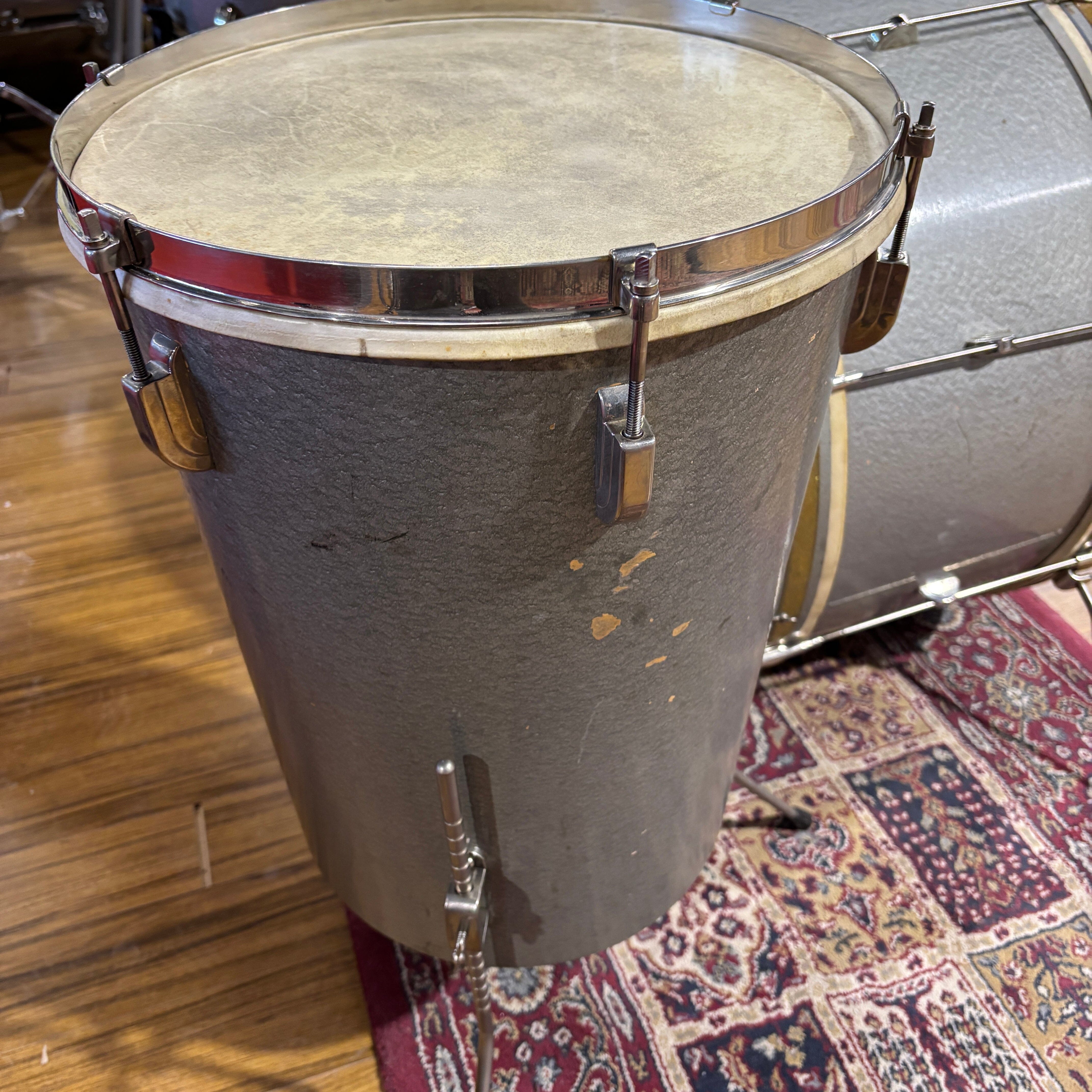 Leedy Combo Kit with Conga Tom in Antique Silver 1948 CONSIGNMENT DRUM KIT Leedy