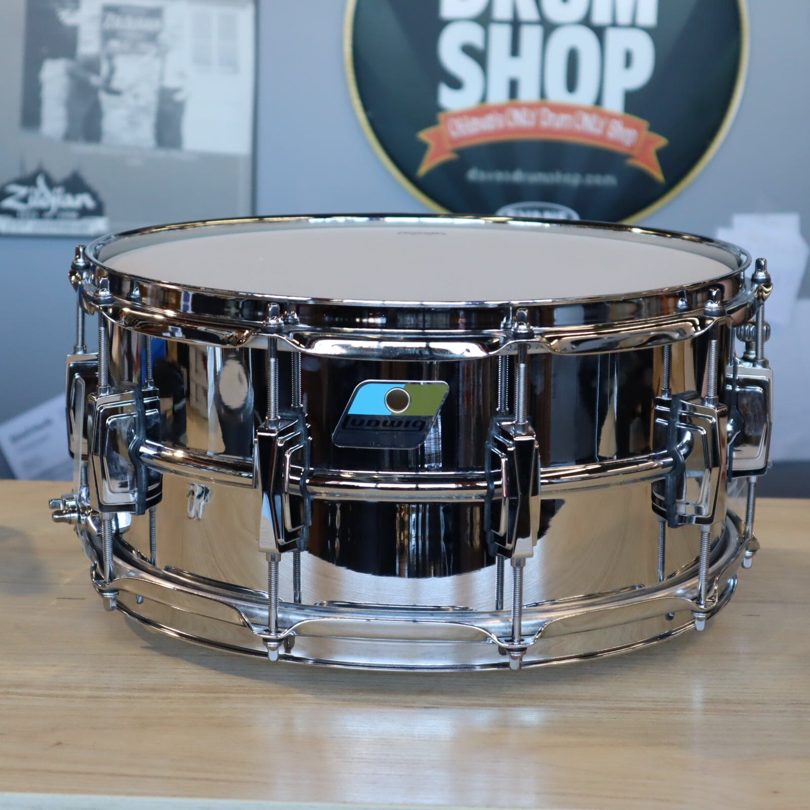 Ludwig 402 B STOCK 14 x 6.5 consignment drums Ludwig 