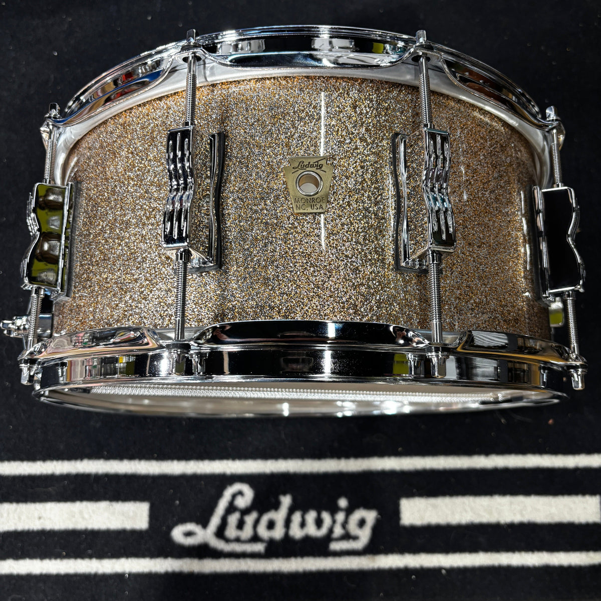 Ludwig Classic Maple 6.5x14 Snare Drum – Champagne Sparkle NEW SNARE DRUMS LUDWIG