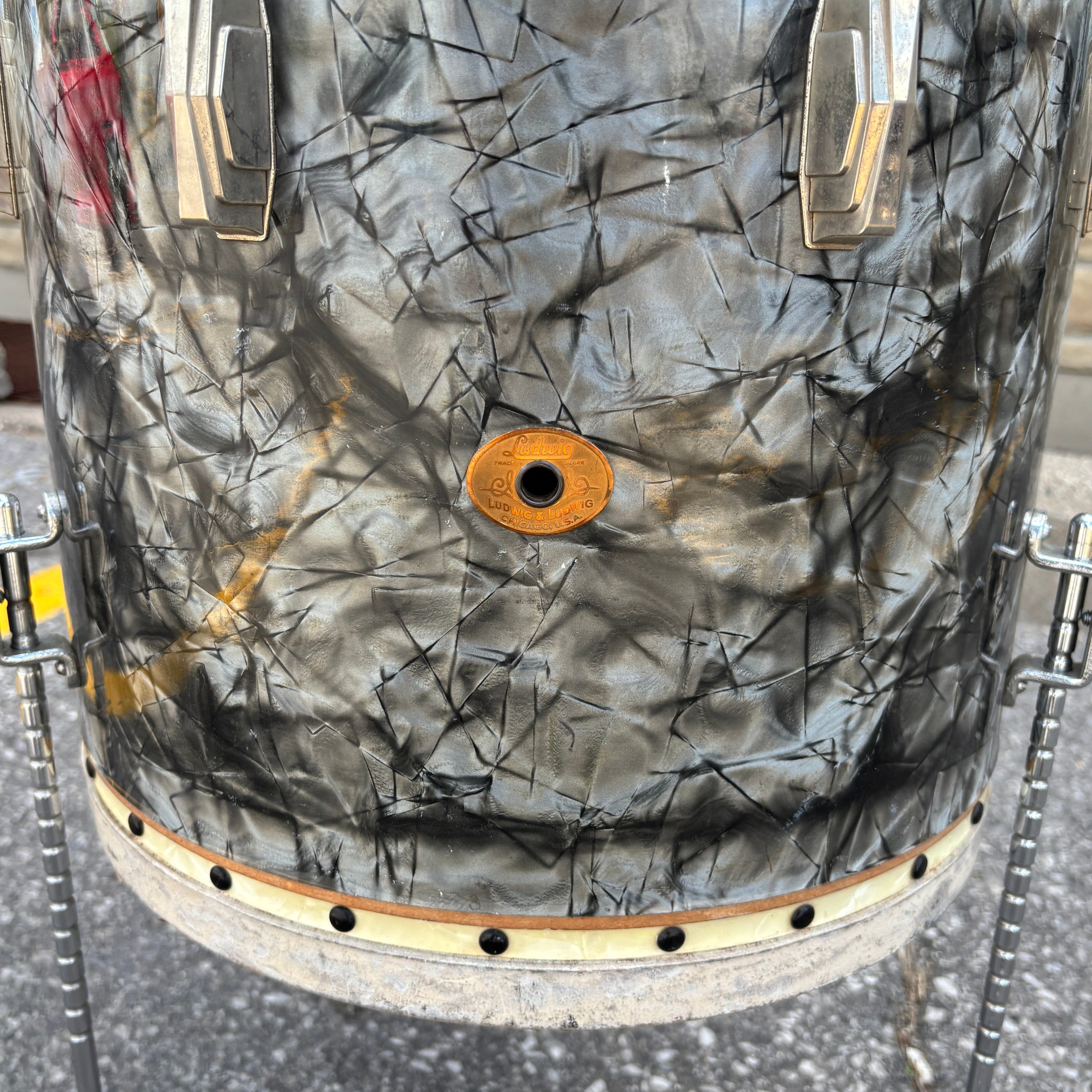 Ludwig & Ludwig No. 1027PV and No. 1028PV 1940s tacked-bottom toms in Black Diamond Pearl USED DRUM KIT Ludwig and Ludwig
