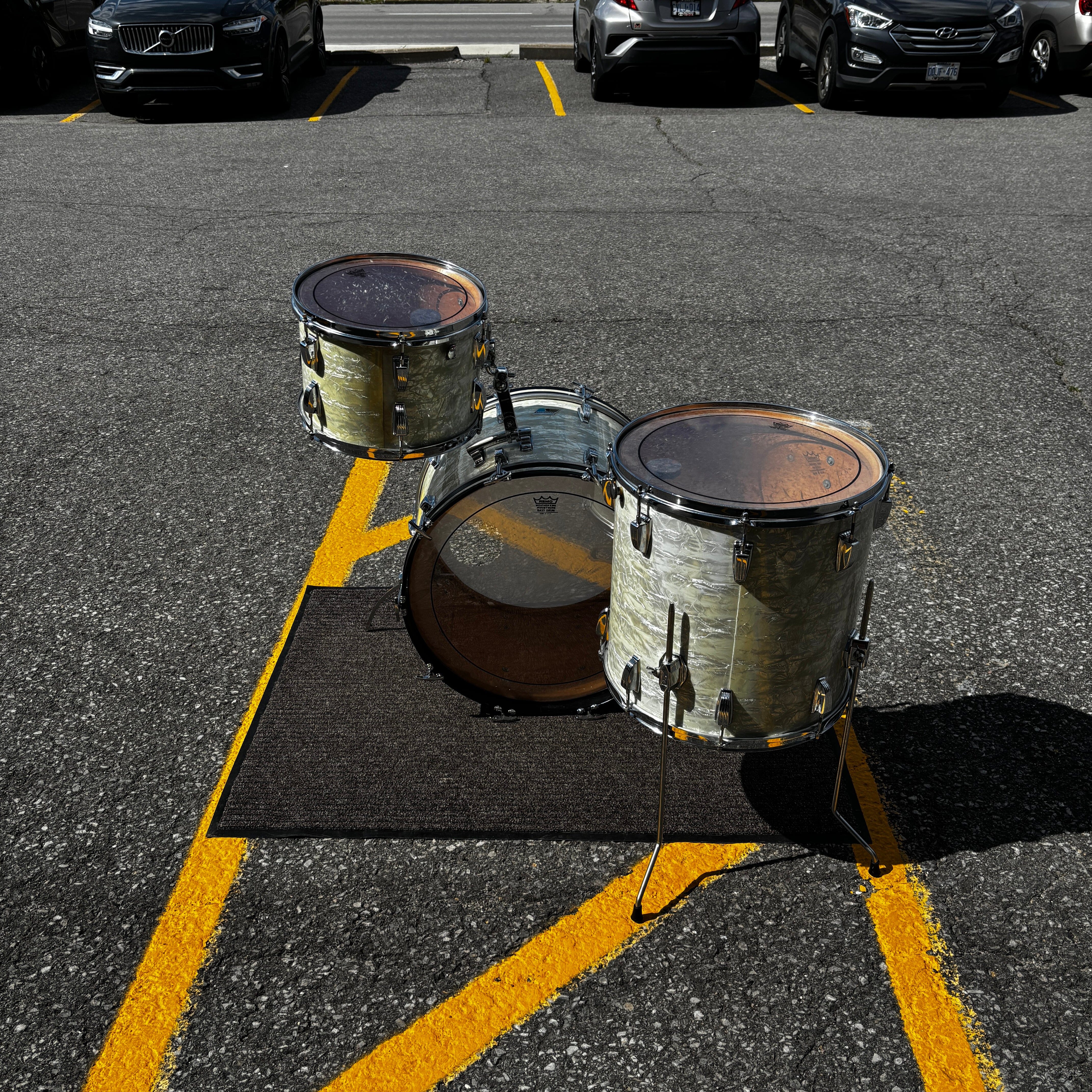 Ludwig White Marine Pearl 22/13/16 CONSIGNMENT DRUM KIT LUDWIG