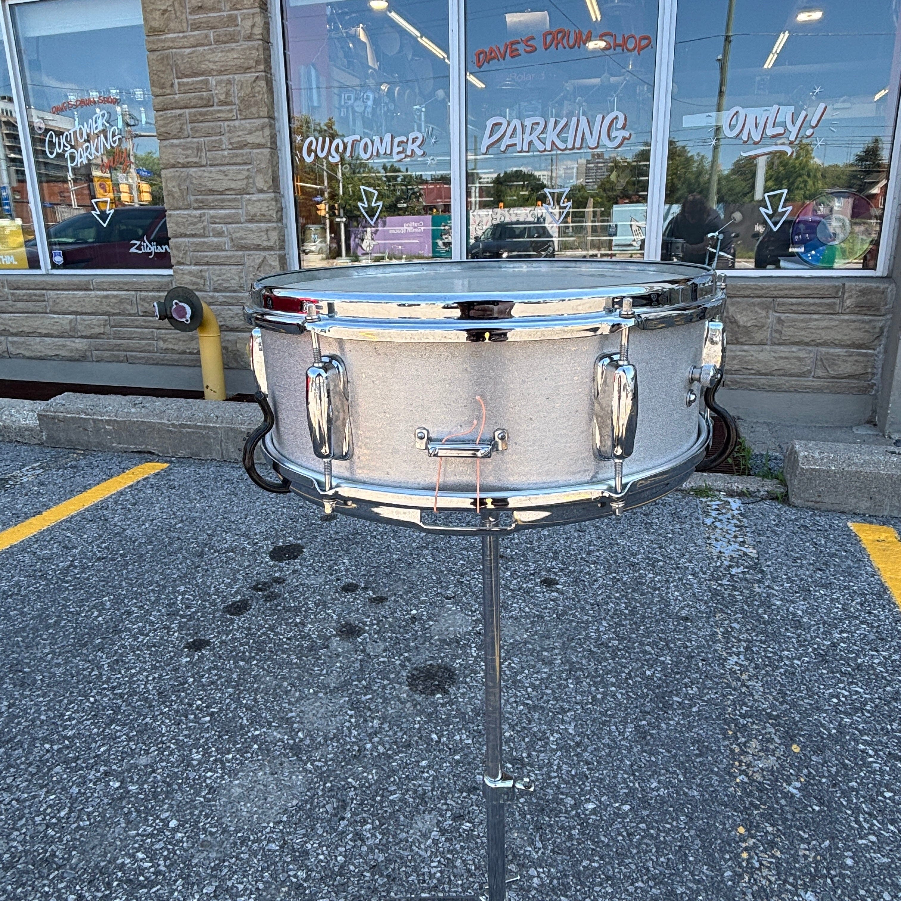 Slingerland No. 140 Aluminum Snare Drum – 5×14" 60s-70sSlingerland No. 140 Aluminum Snare Drum – 5×14" 60s-70s USED SNARE DRUMS Slingerland