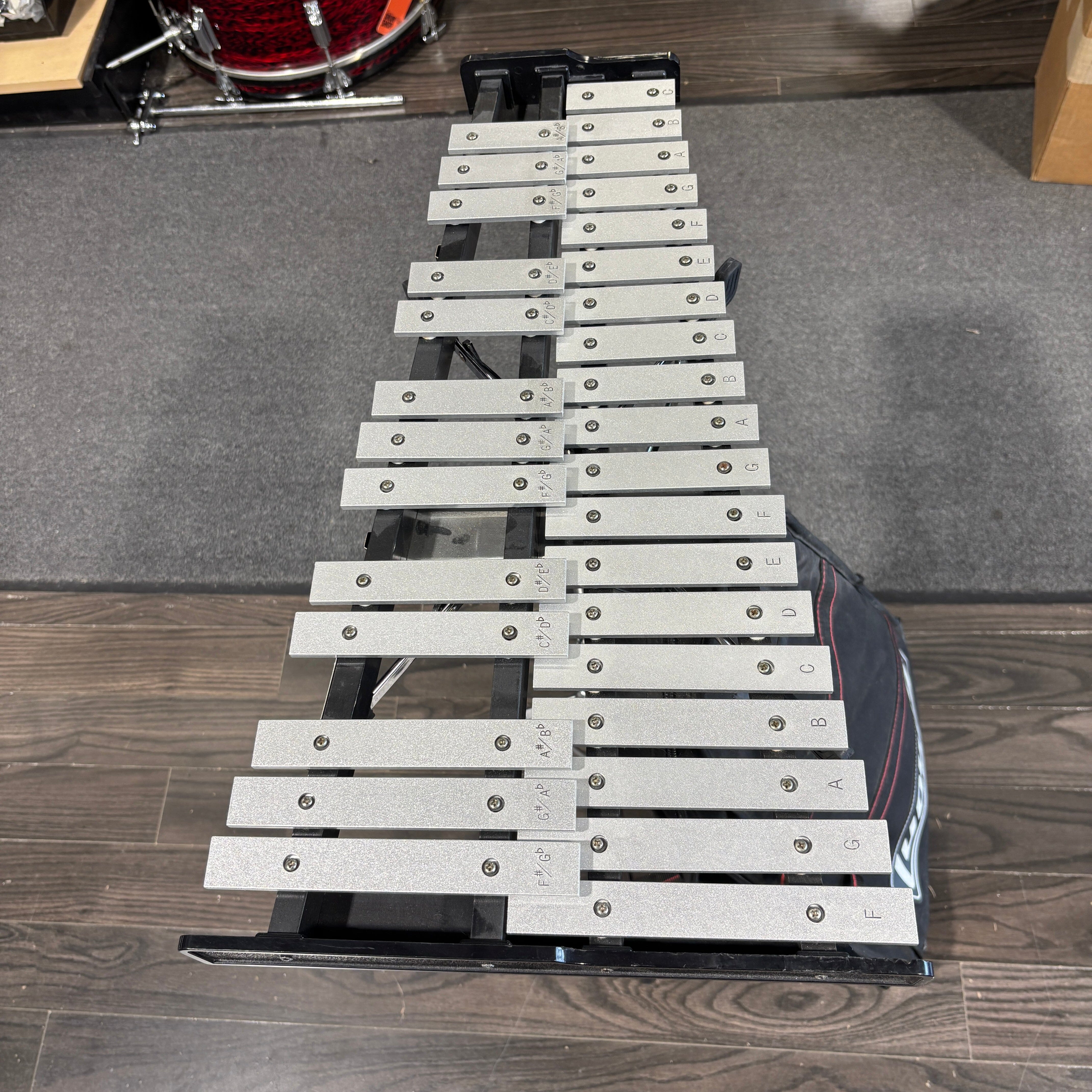 Used Ludwig Student Bell Set with Stand & Bag USED PERCUSSION LUDWIG