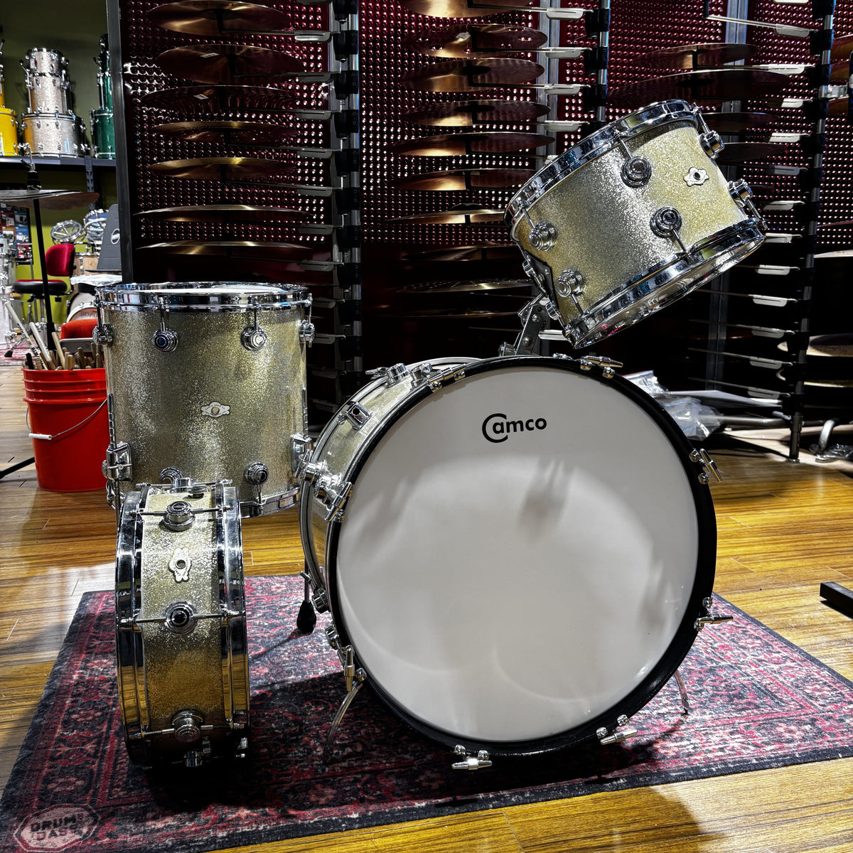 Vintage 1960s Camco Oaklawn Aristocrat 4-Piece Drum Kit Aged Silver Sparkle 20/12/14 with Matching Snare CONSIGNMENT DRUM KIT Camco