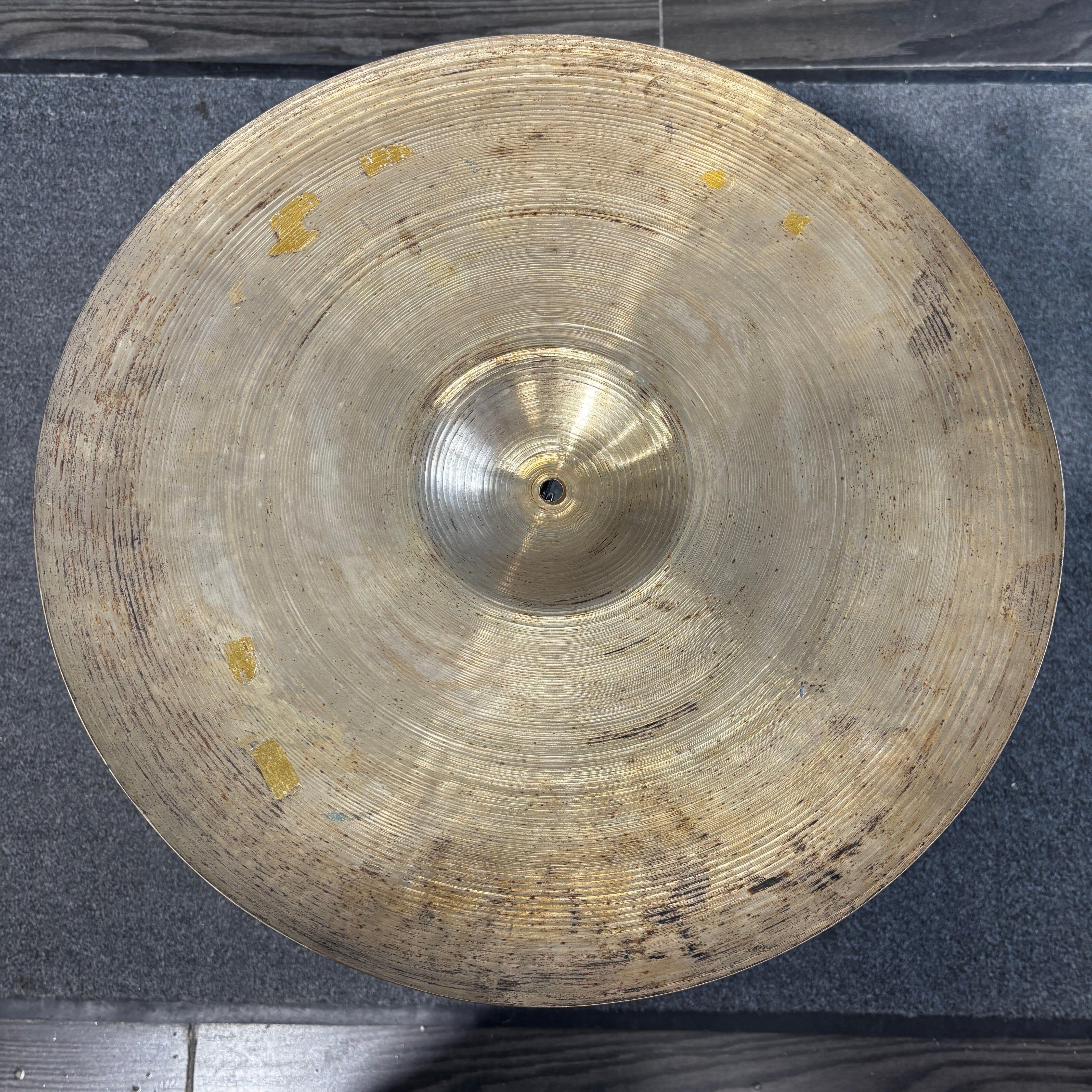 Vintage Early-1950s Avedis Zildjian 18" Transition Stamp Crash – 1371g USED ZILDJIAN CYMBALS Zildjian