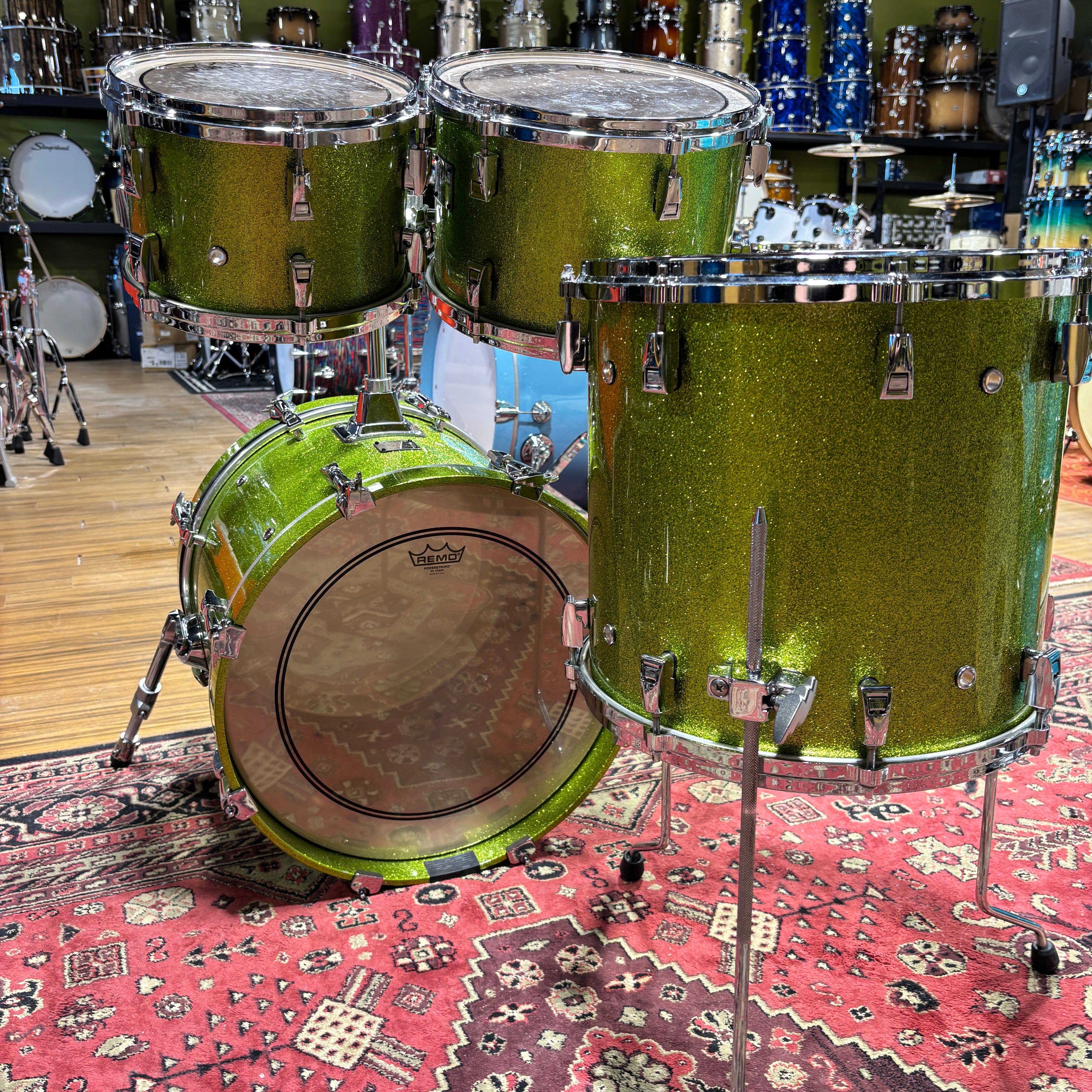 Yamaha Maple Custom Absolute White Grape Sparkle 18/10/12/14 CONSIGNMENT DRUM KIT Yamaha