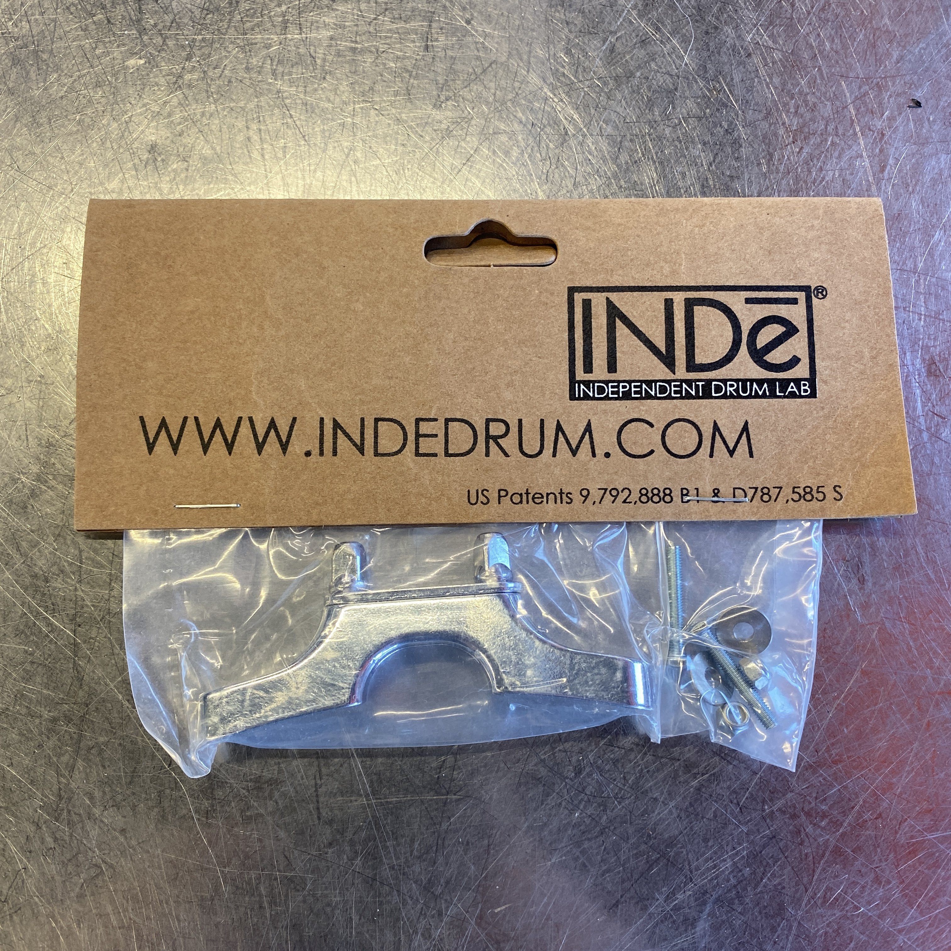 INDE Universal Butt Plate - Chrome drum kit INDE
