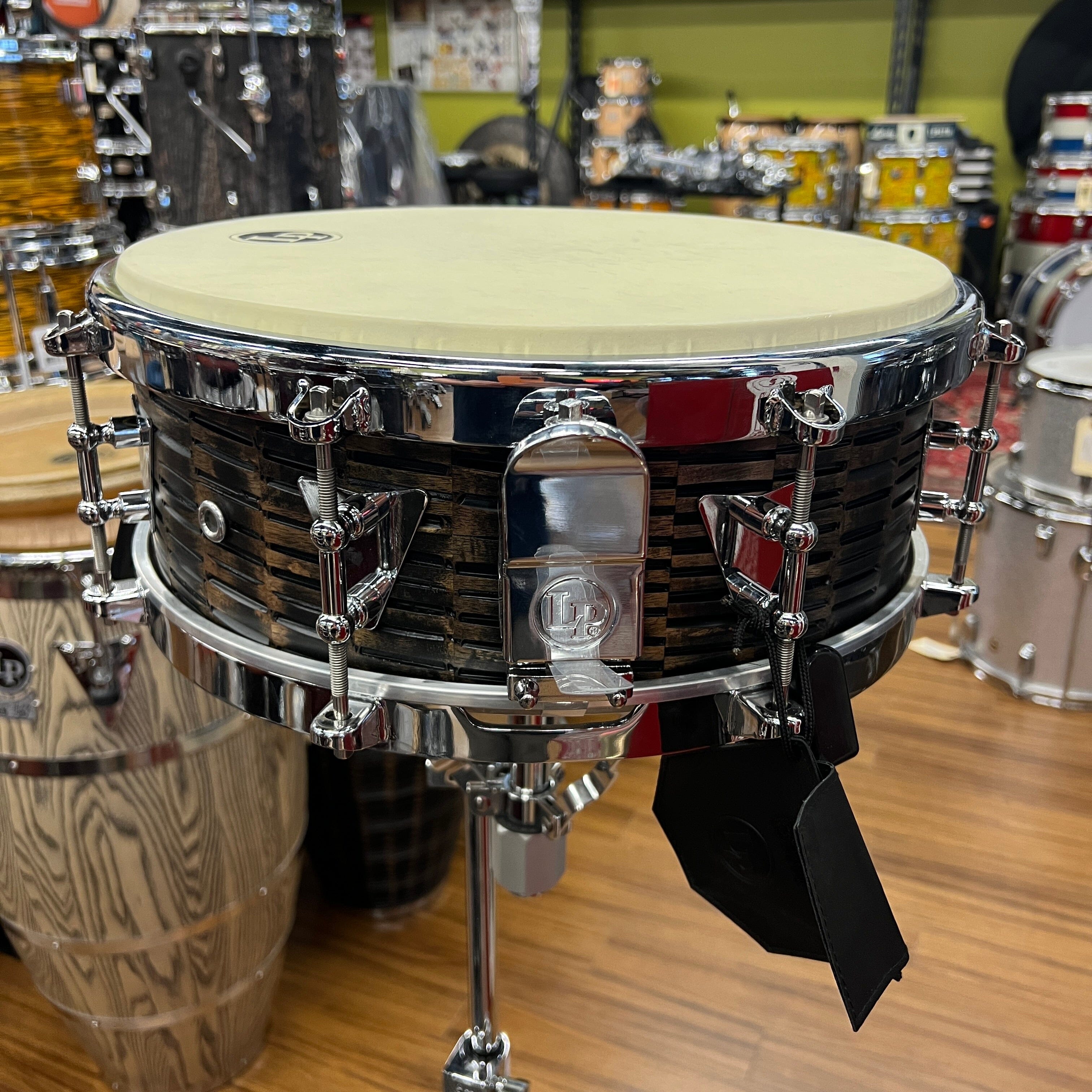 LP® PEDRITO MARTINEZ 5 ½” X 14” DEEP CUT MANGO HAND SNARE (LP5514-PM) drum kit LP