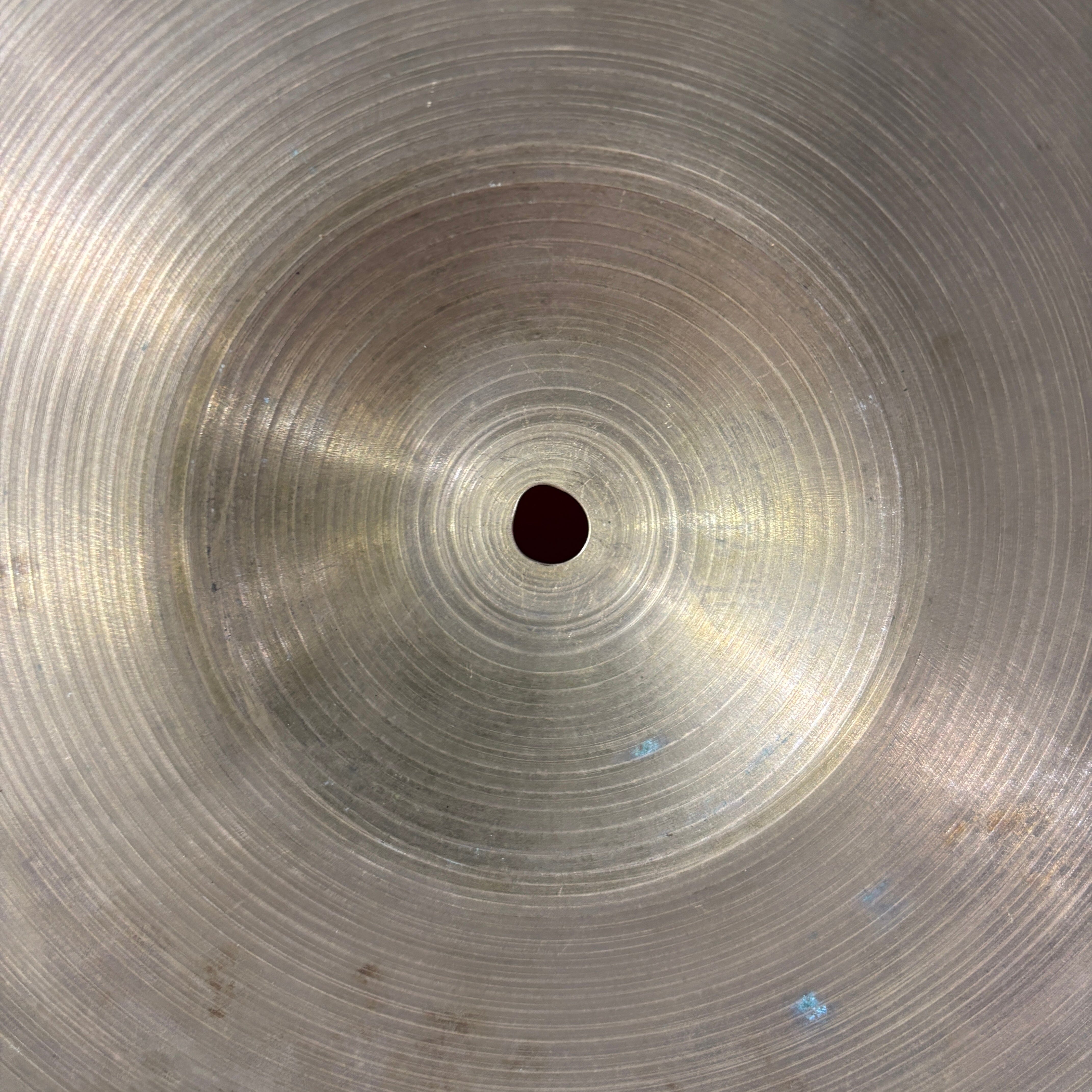 Avedis Zildjian 16¼" Trans Stamp Paper-Thin Crash – 857g CONSIGNMENT CYMBALS Zildjian 