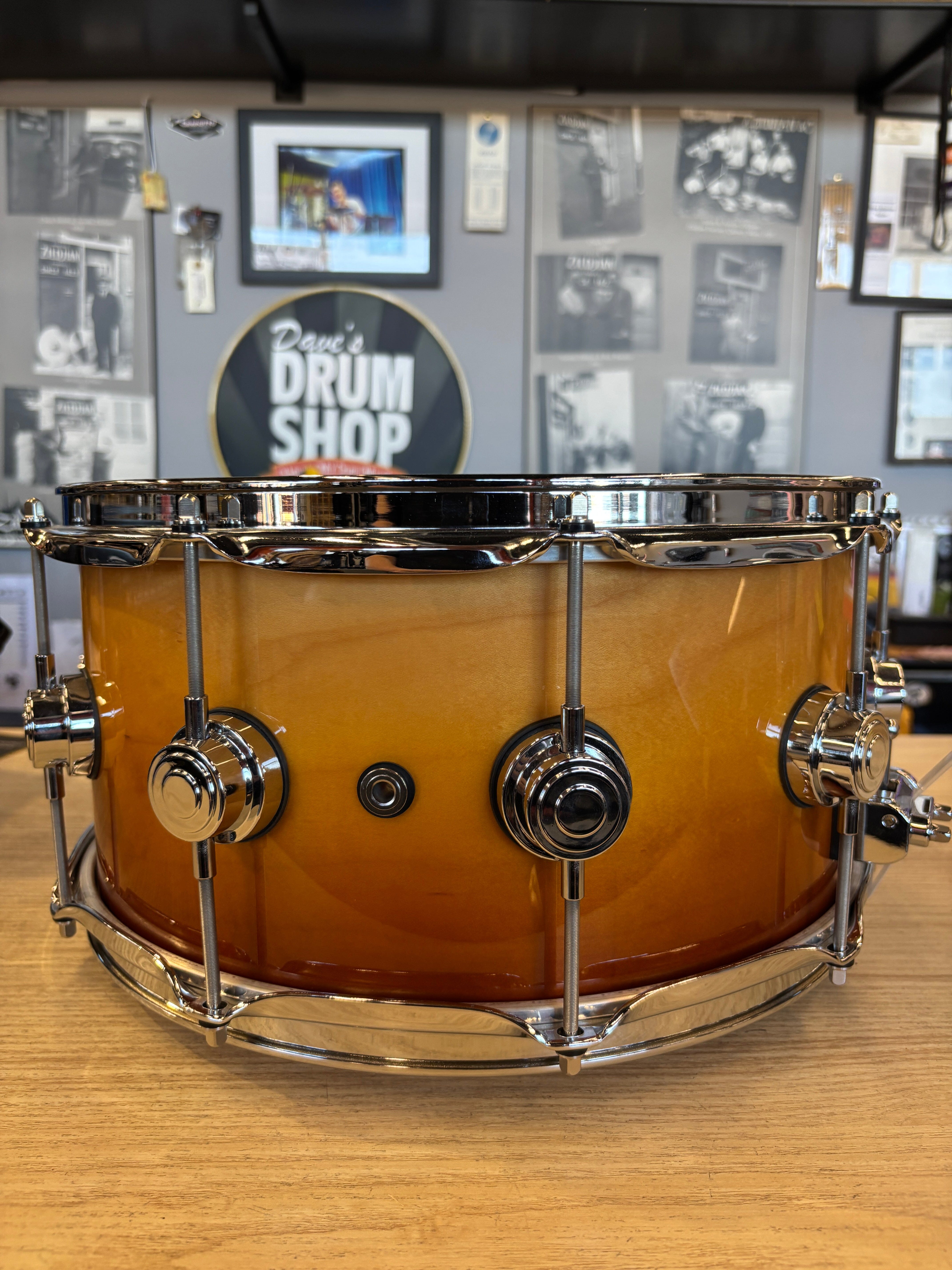 DW 6.5 x 14 Burnt Toast Fade Collectors Maple Standard (Demo) NEW SNARE DRUMS DW 