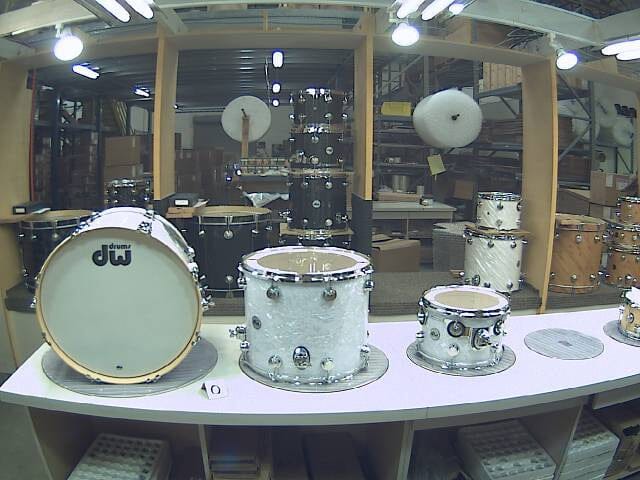 DW Collector’s Series Maple 3-Piece Drum Kit – Classic White Marine Pearl Used USED DRUM KIT DW 