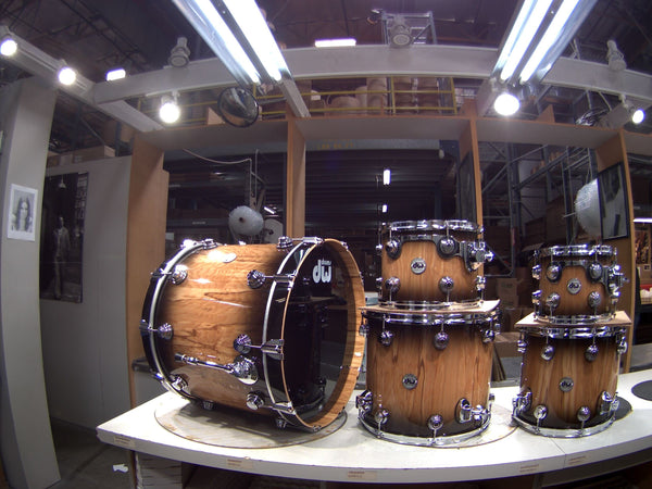 DW NATURAL TO CANDY BLACK BURST OVER VERTICAL OLIVE ASH BURL WITH CHROME HARDWARE NEW DRUM KIT DW 