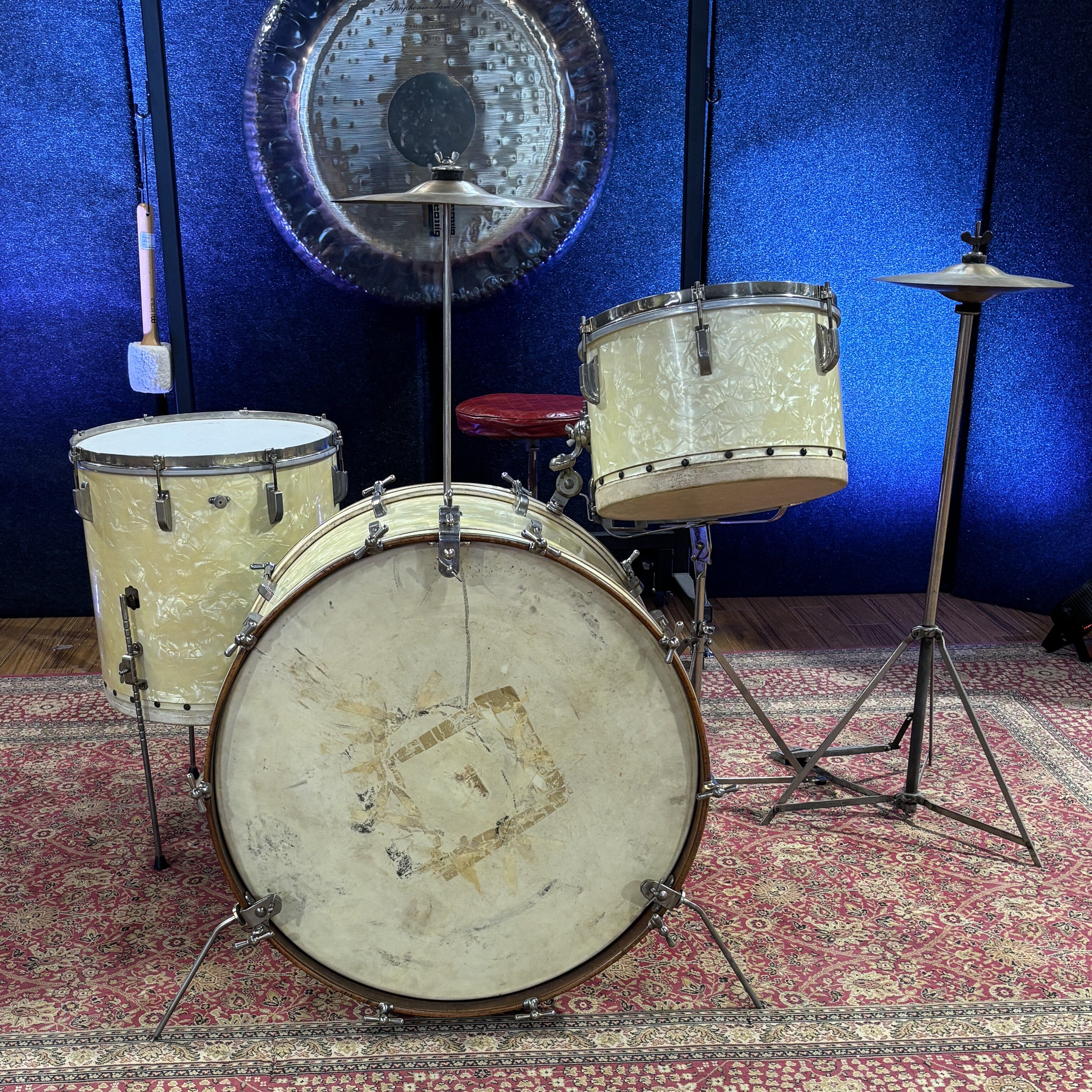 Leedy 1948 Broadway New Yorker w/Snare White Pearl CONSIGNMENT DRUM KIT Leedy 