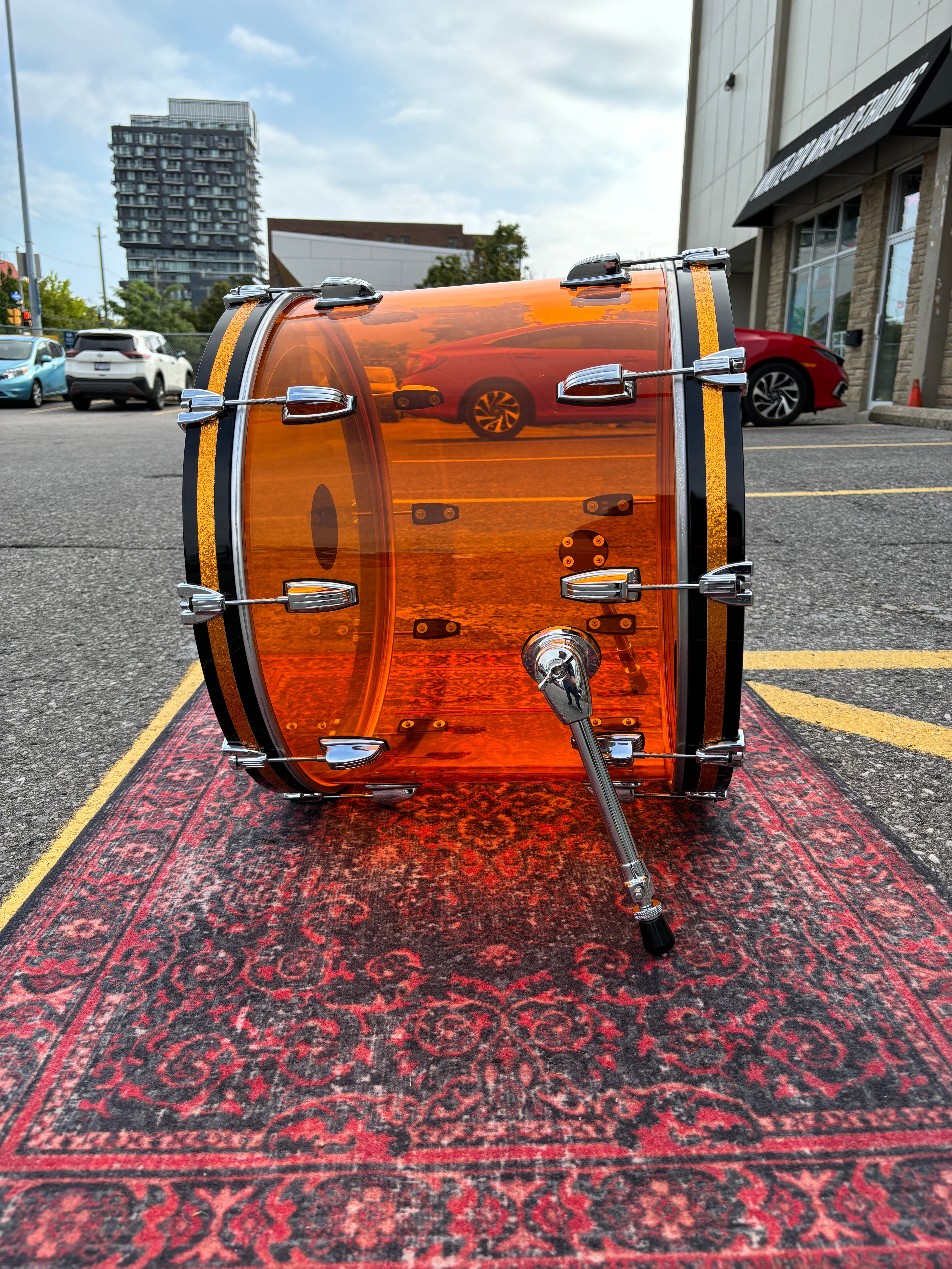 Ludwig Amber Vistalite 22 x 16 CONSIGNMENT DRUM KIT Ludwig 