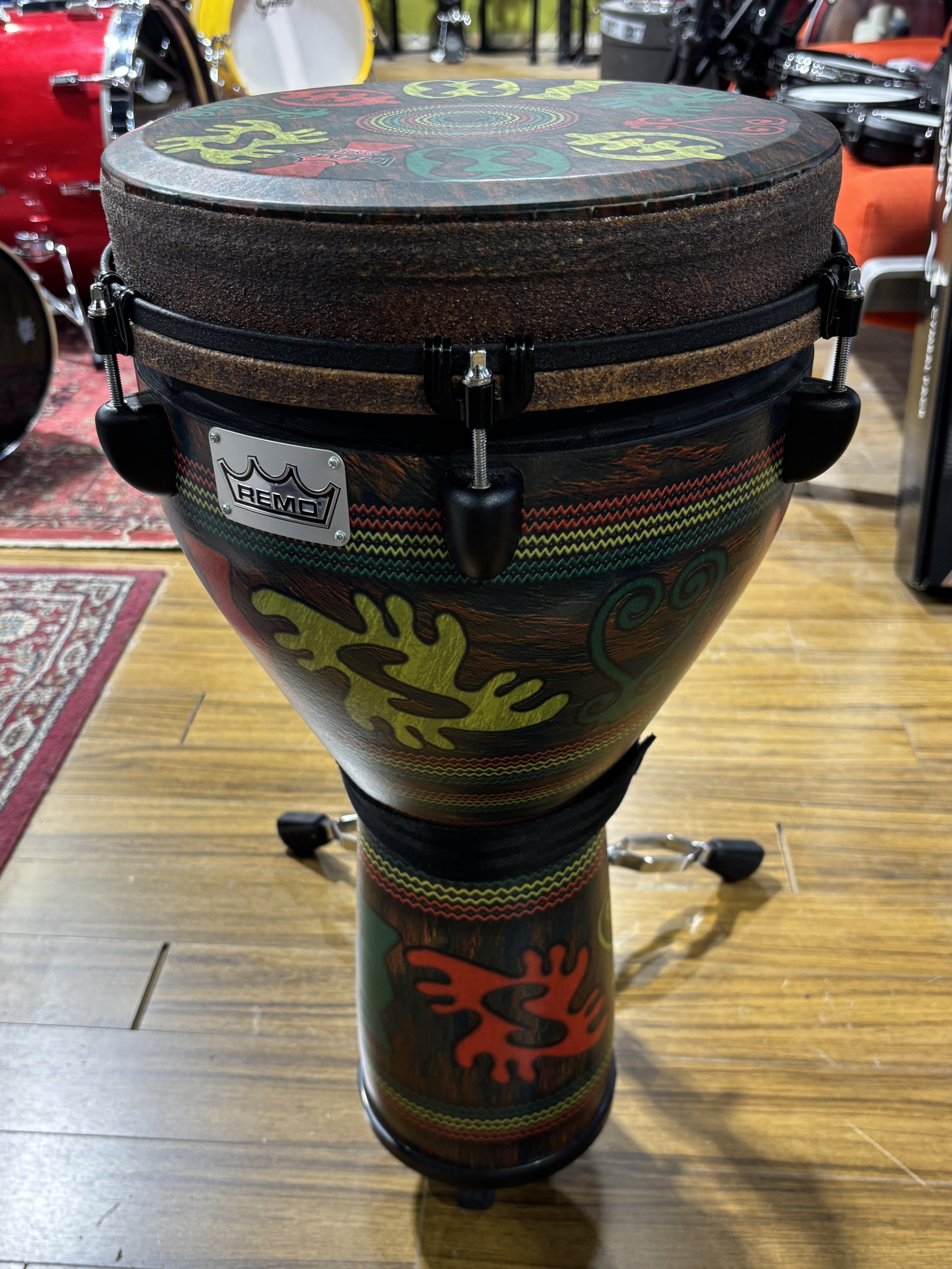 Remo 12" Djembe with Skyndeep synthetic head CONSIGNMENT PERCUSSION Remo 