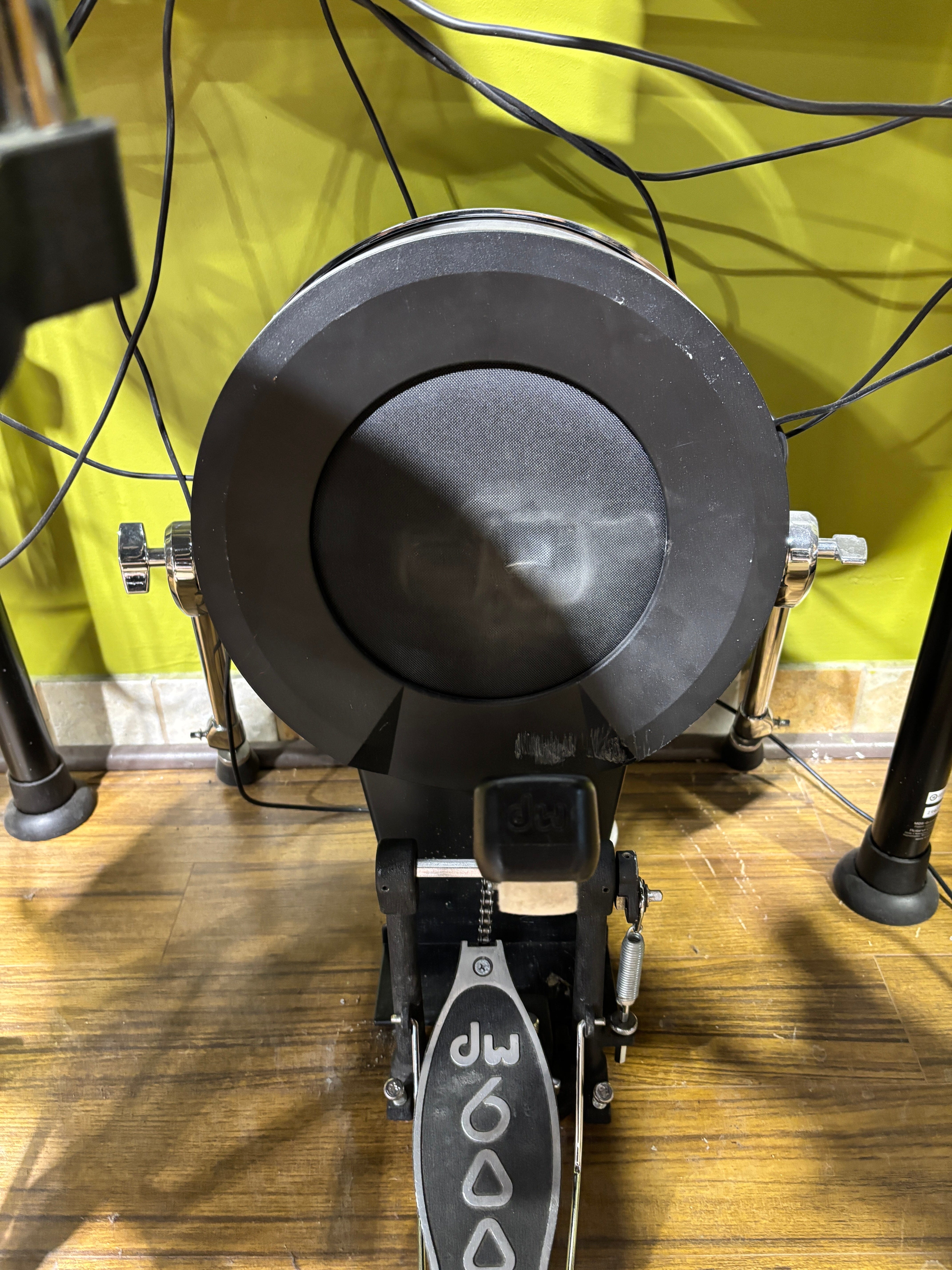 TD713 | V-Drums Streamlined V-Drums kit with V71 module FLOOR MODEL CLEARANCE! New Electronics Roland 