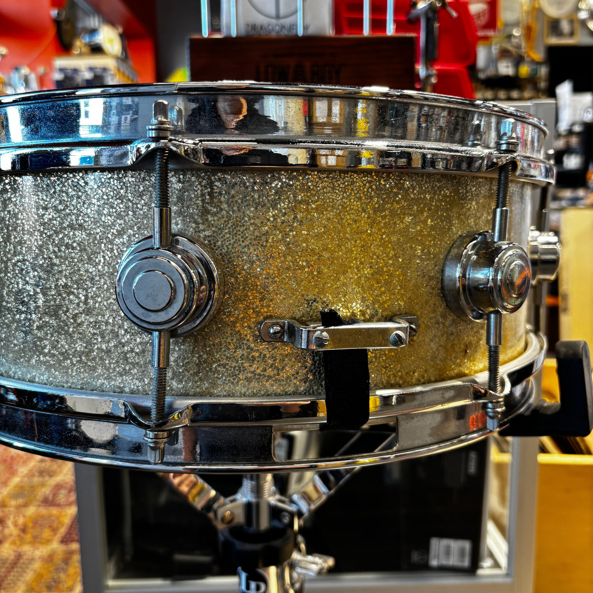 Vintage 1960s Camco Oaklawn Aristocrat 4-Piece Drum Kit Aged Silver Sparkle 20/12/14 with Matching Snare CONSIGNMENT DRUM KIT Camco 