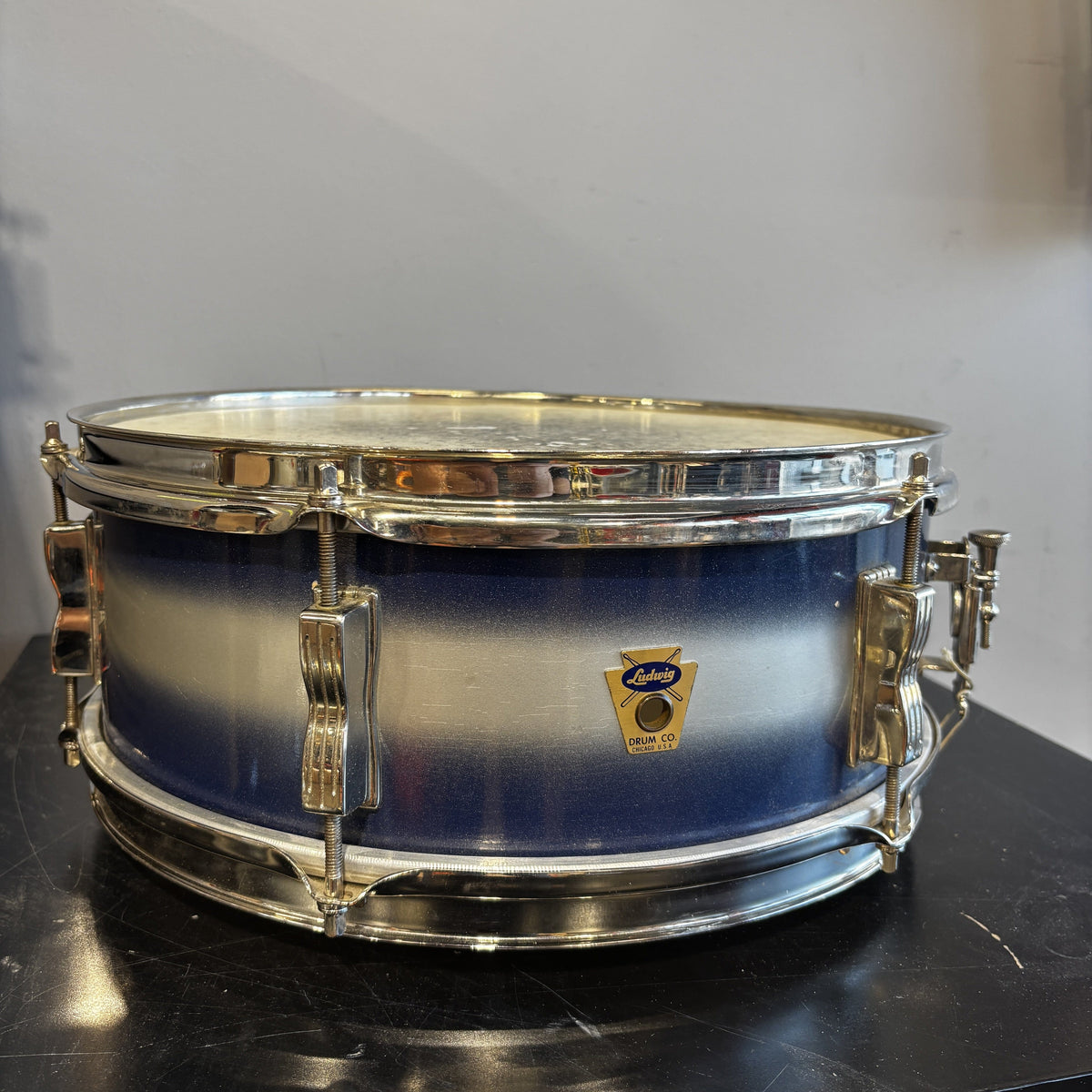 Vintage Ludwig Pioneer 5" x 14" Snare Drum – Blue/Silver Duco – 1958–1960 Transition Badge USED SNARE DRUMS LUDWIG 