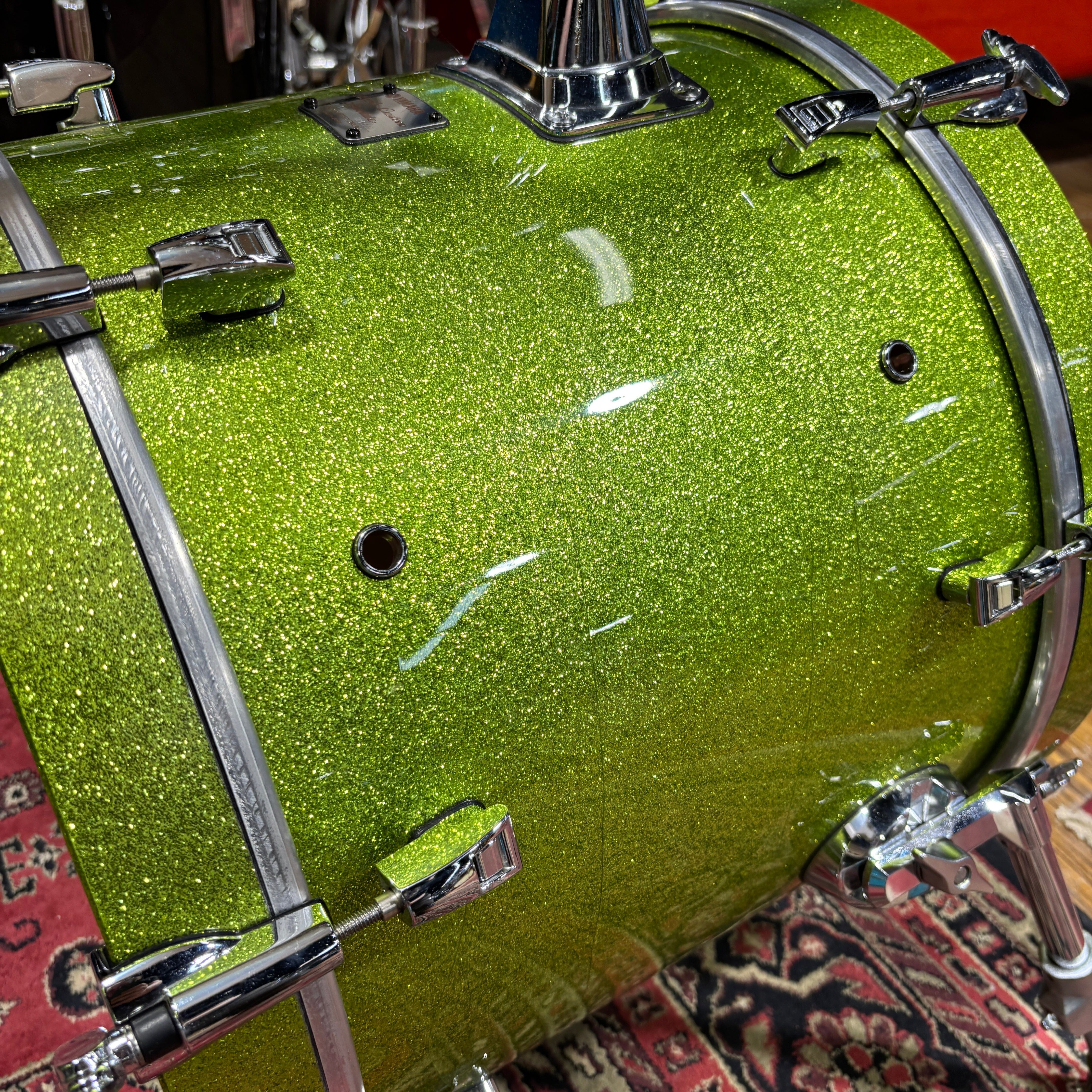 Yamaha Maple Custom Absolute White Grape Sparkle 18/10/12/14 CONSIGNMENT DRUM KIT Yamaha 