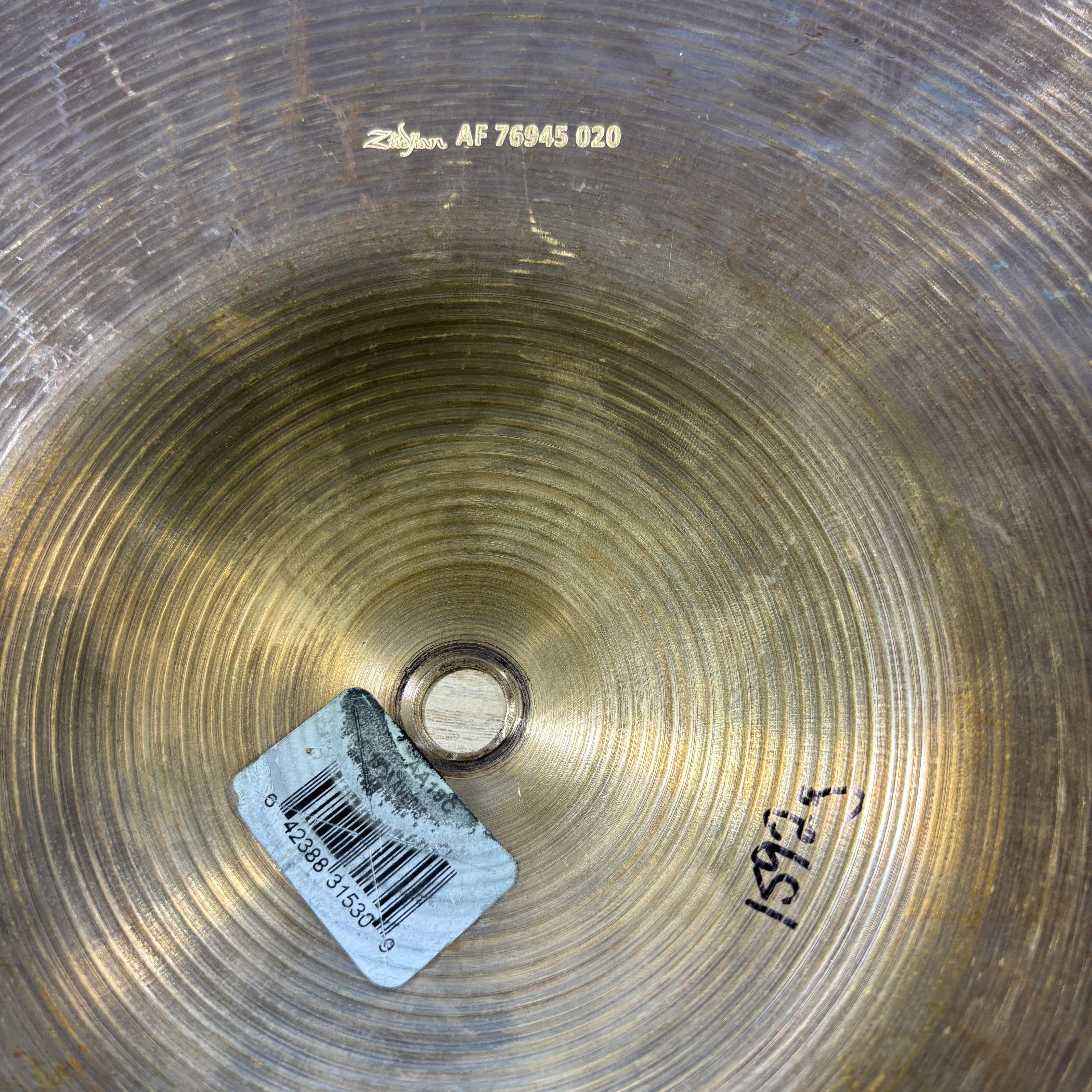 Zildjian 19" Avedis (1592gr) CONSIGNMENT CYMBALS Zildjian 